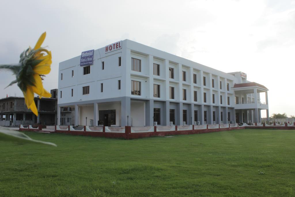 Geetanjali Hotel & Motel Bharatpur Buitenkant foto