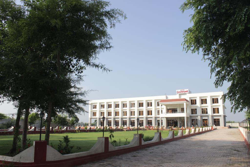 Geetanjali Hotel & Motel Bharatpur Buitenkant foto