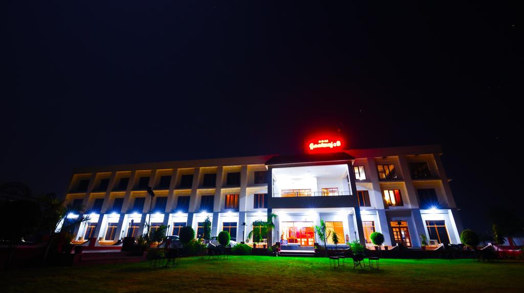 Geetanjali Hotel & Motel Bharatpur Buitenkant foto